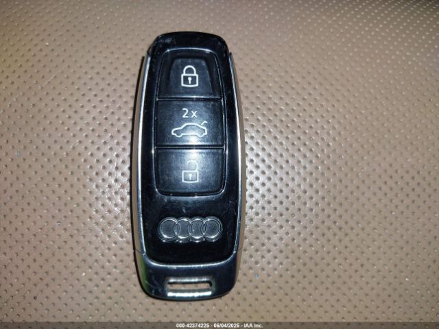 2021 AUDI A8 L WAU8DAF84MN030814 Photo 10