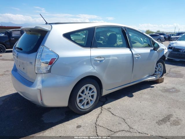 2014 TOYOTA PRIUS V JTDZN3EU5EJ008179 Photo 3