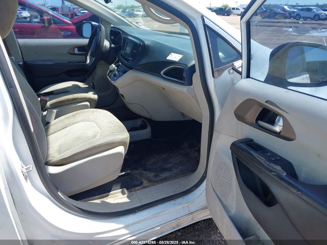 2C4RC1CG0HR522481 Chrysler Pacifica Lx
