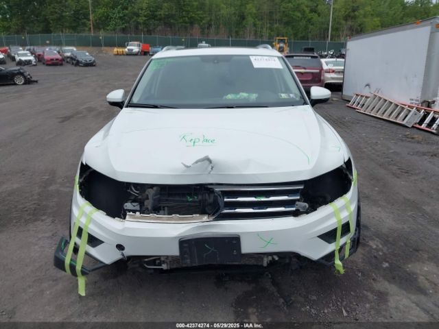 3VV2B7AX7JM099570 Volkswagen Tiguan 2.0t Se/2.0t Sel