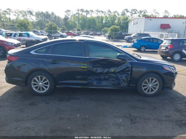 5NPE24AF0KH792621 Hyundai SONATA SE