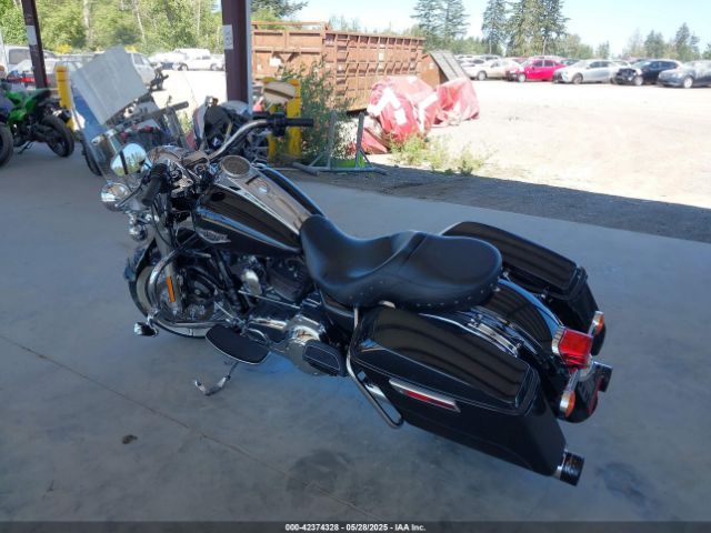 2015 HARLEY-DAVIDSON FLHR 1HD1FBM10FB645986 Photo 2