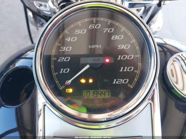 2015 HARLEY-DAVIDSON FLHR 1HD1FBM10FB645986 Photo 6