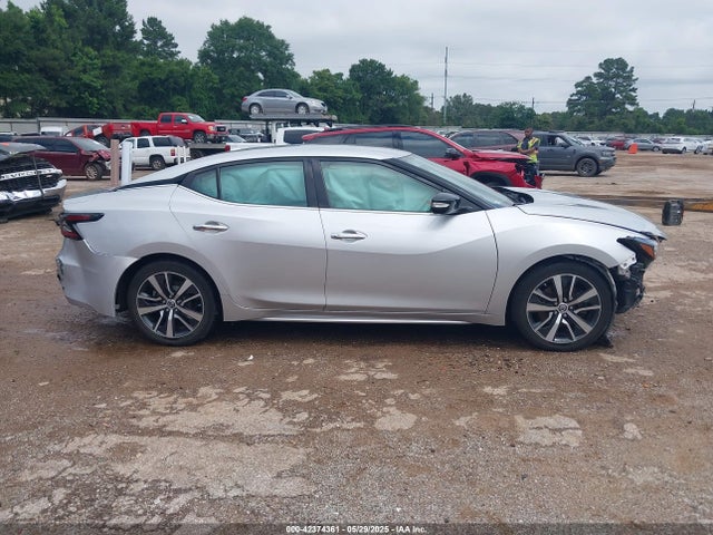 1N4AA6AV1KC361453 Nissan 2019