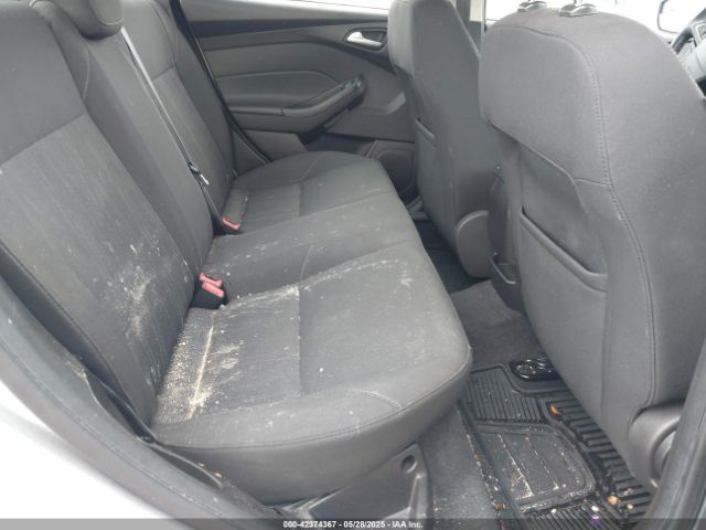 1FADP3F22GL395496 Ford FOCUS SE