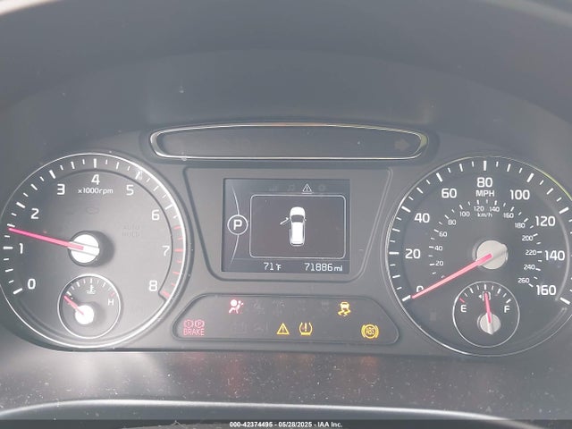 5XYPG4A38HG236878 KIA 2017
