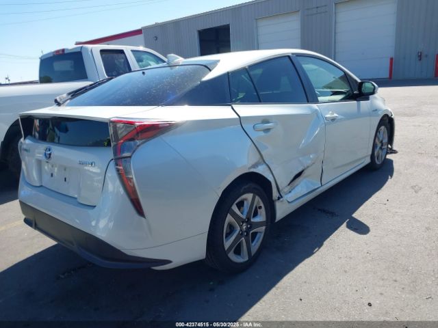 2017 TOYOTA PRIUS JTDKARFUXH3536565 Photo 3