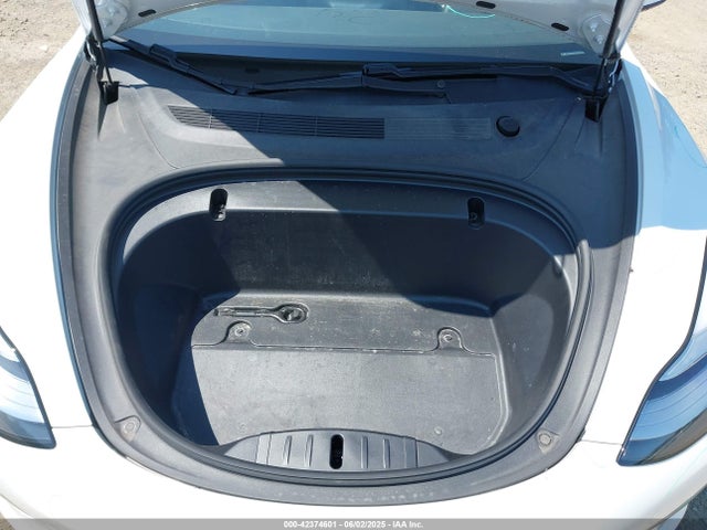 5YJ3E1EB0LF741639 Tesla 2020