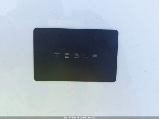 5YJ3E1EB0LF741639 Tesla 2020