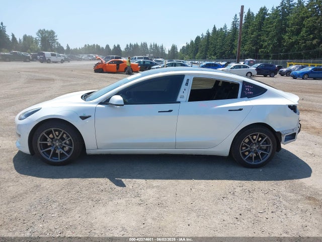 5YJ3E1EB0LF741639 Tesla 2020