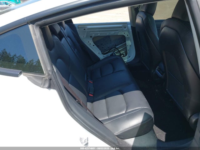 5YJ3E1EB0LF741639 Tesla 2020