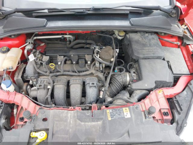 1FADP3K26FL301057 Ford FOCUS SE