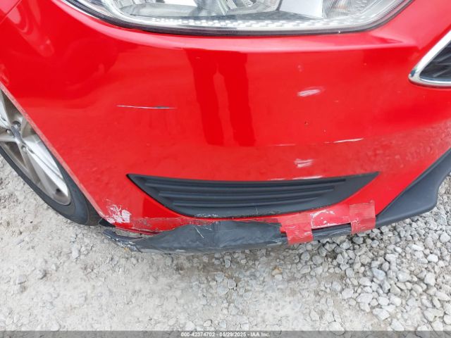 1FADP3K26FL301057 Ford FOCUS SE