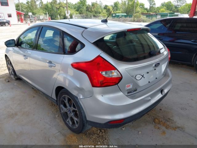 1FADP3K24EL443910 Ford FOCUS SE