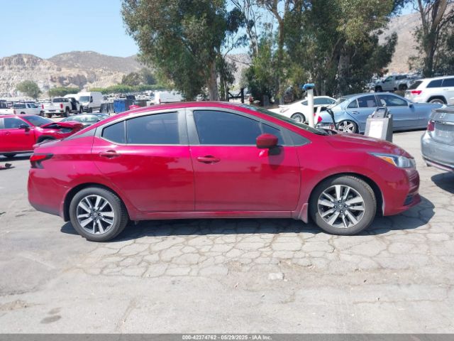 3N1CN8EV8NL861988 Nissan Versa