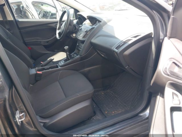 1FADP3E20JL202772 Ford FOCUS S