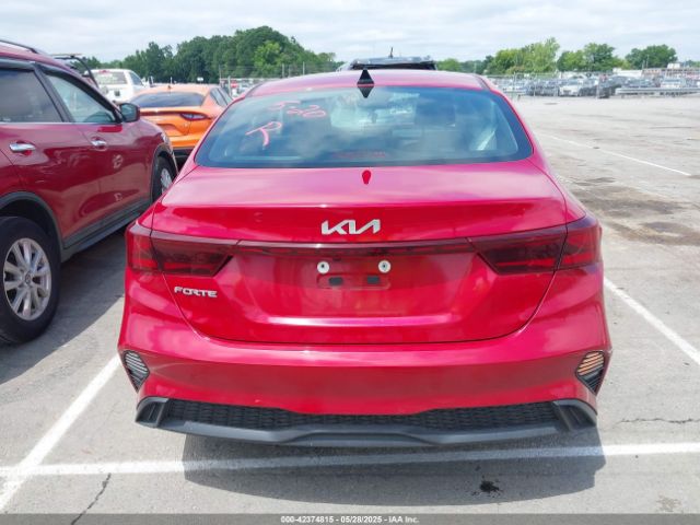 3KPF24AD7RE752697 KIA Forte Lxs