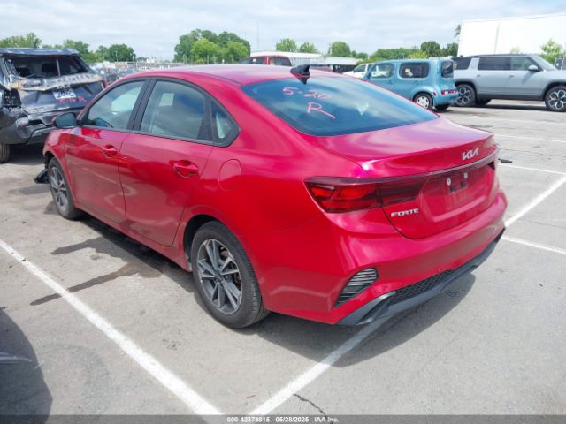 3KPF24AD7RE752697 KIA Forte Lxs