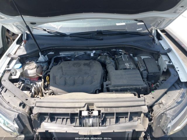 3VVCB7AX1NM078210 Volkswagen Tiguan