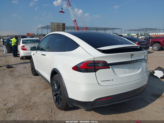 2017 TESLA MODEL X 5YJXCDE28HF068308 Photo 2