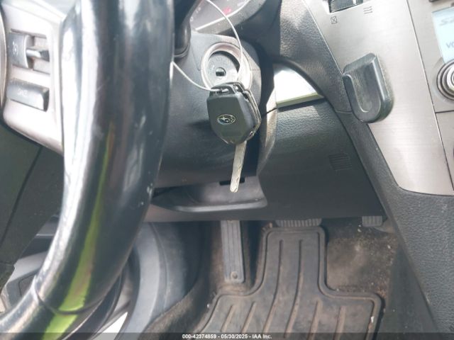 4S4BRCEC8E3300020 Subaru Outback 2.5i Premium
