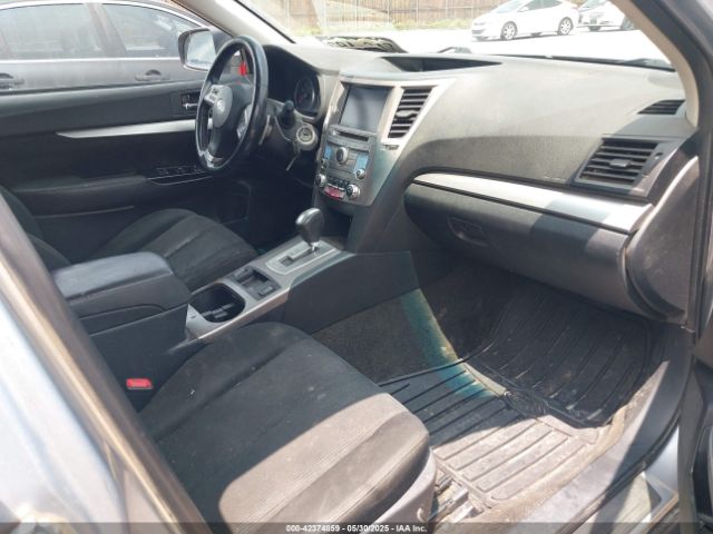 4S4BRCEC8E3300020 Subaru Outback 2.5i Premium
