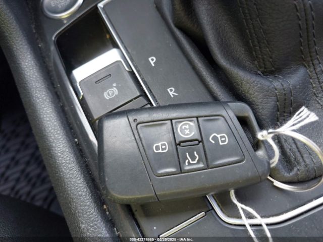 2019 VOLKSWAGEN TIGUAN 3VV3B7AX2KM118001 Photo 10