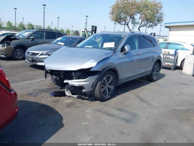 2019 VOLKSWAGEN TIGUAN 3VV3B7AX2KM118001 Photo 1