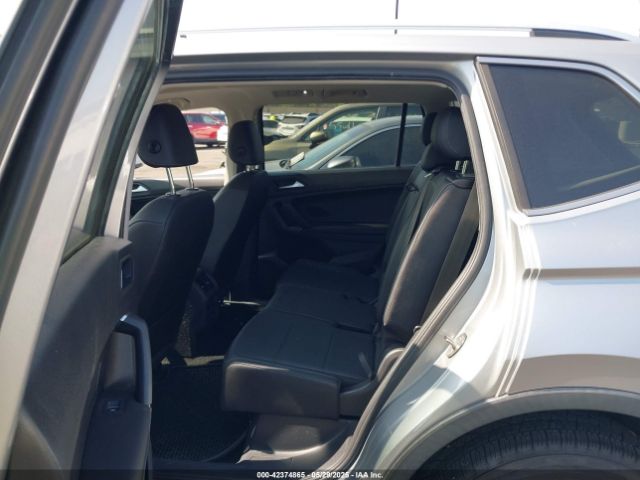2019 VOLKSWAGEN TIGUAN 3VV3B7AX2KM118001 Photo 7