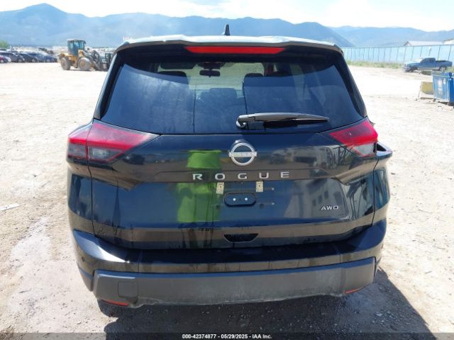5N1BT3AB1RC757658 Nissan Rogue S Intelligent Awd