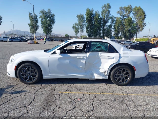 Chrysler 2018 2018 2C3CCAGG1JH267517 Image 14