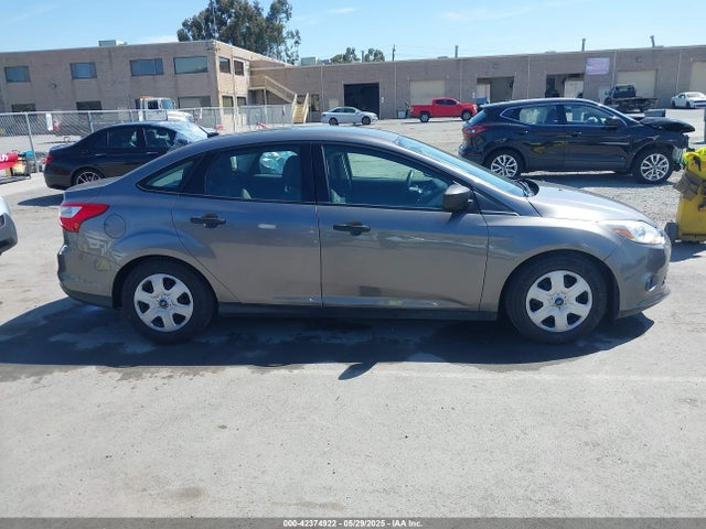 Ford Focus 2014 1FADP3E21EL162448 Image 25