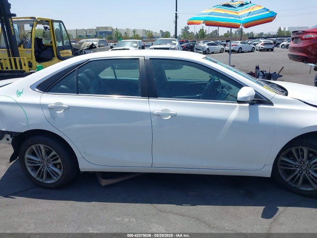 4T1BF1FK4HU377694 Toyota CAMRY SE
