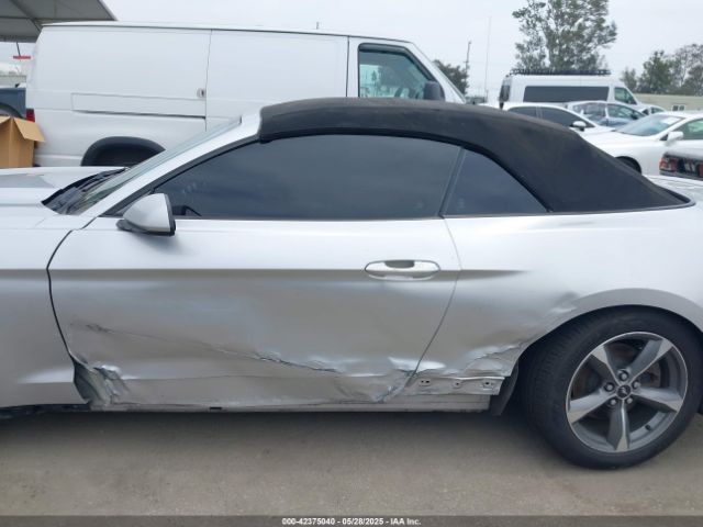 1FATP8EM5F5418946 Ford Mustang V6