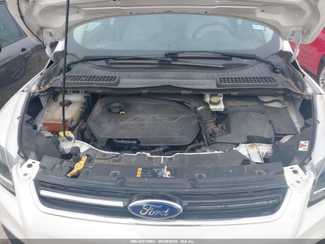 1FMCU0JX4EUB29058 Ford Escape Titanium