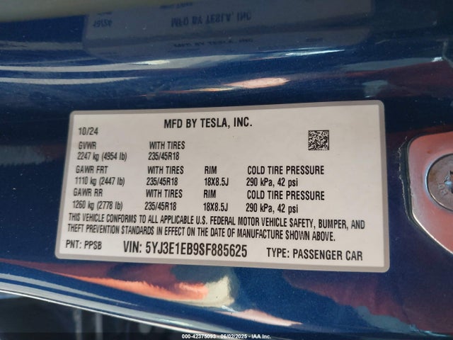 2025 TESLA MODEL 3 5YJ3E1EB9SF885625 Photo 8