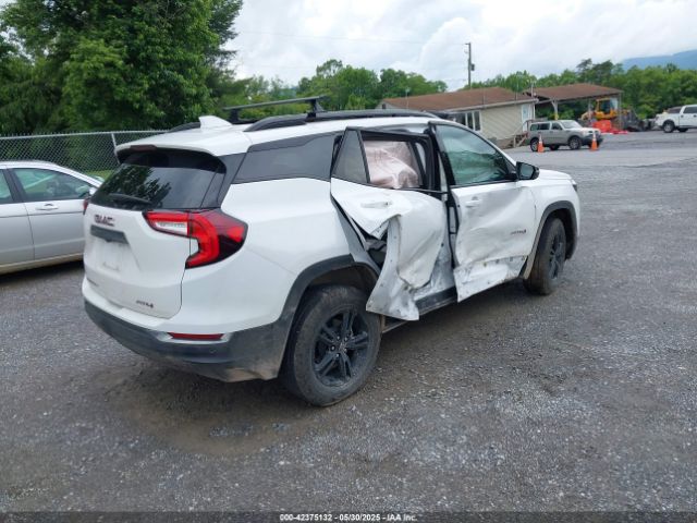 2023 GMC TERRAIN 3GKALYEG9PL141196 Photo 3