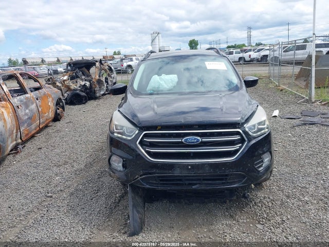 1FMCU9G9XHUD59608 Ford 2017