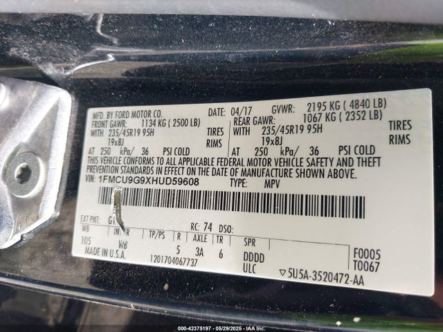 1FMCU9G9XHUD59608 Ford 2017