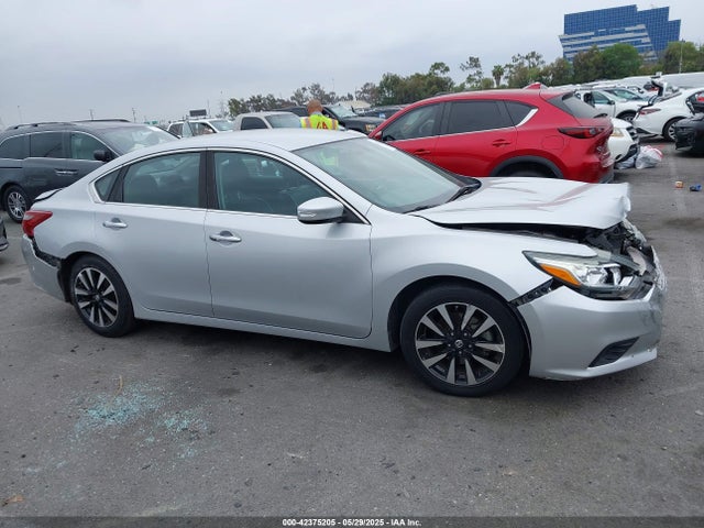 1N4AL3APXJC145996 Nissan 2018