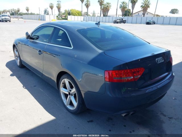 2010 AUDI A5 WAULFAFR9AA080768 Photo 2