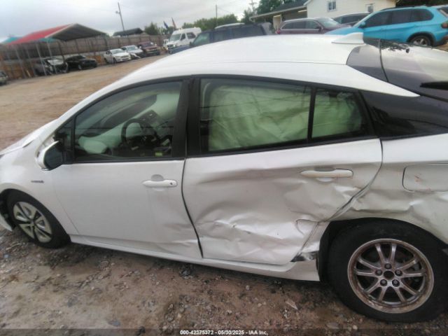 JTDKBRFU8G3008583 Toyota Prius Two