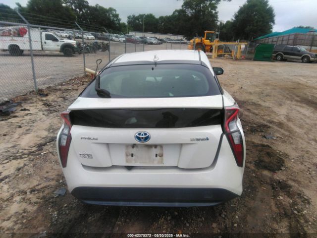 JTDKBRFU8G3008583 Toyota Prius Two