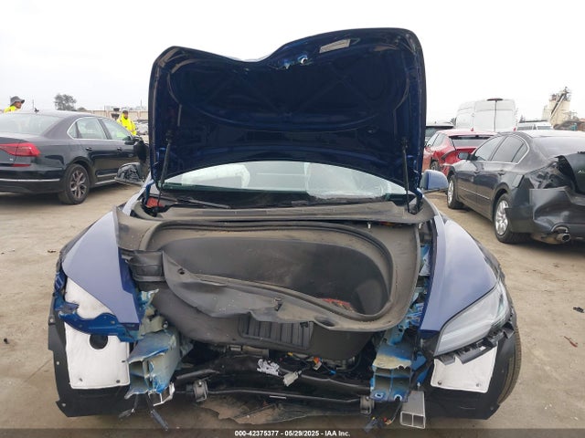 Tesla MODEL 3 2025 5YJ3E1EB5SF939258 Image 12