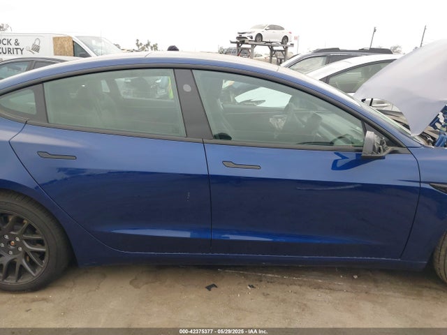 Tesla MODEL 3 2025 5YJ3E1EB5SF939258 Image 13
