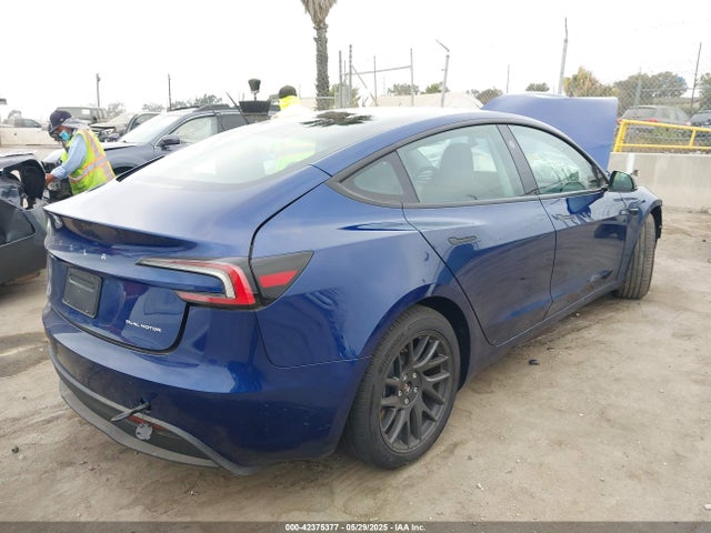 2025 TESLA MODEL 3 5YJ3E1EB5SF939258 Photo 3
