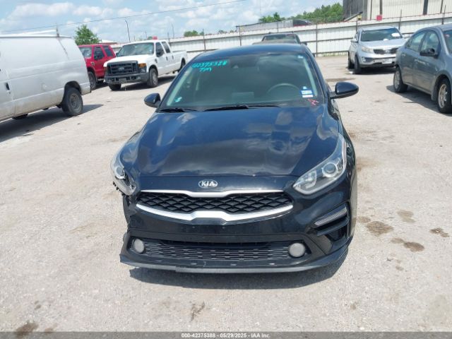 3KPF24ADXKE091799 KIA Forte Lxs