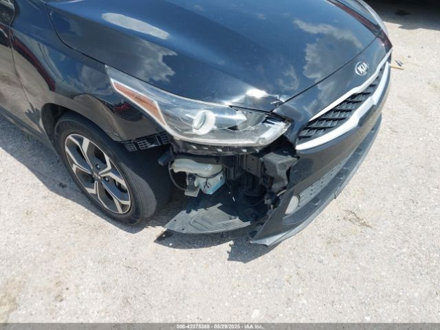 3KPF24ADXKE091799 KIA Forte Lxs