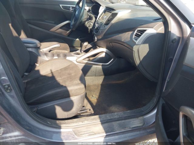 KMHTC6AD8GU277003 Hyundai Veloster