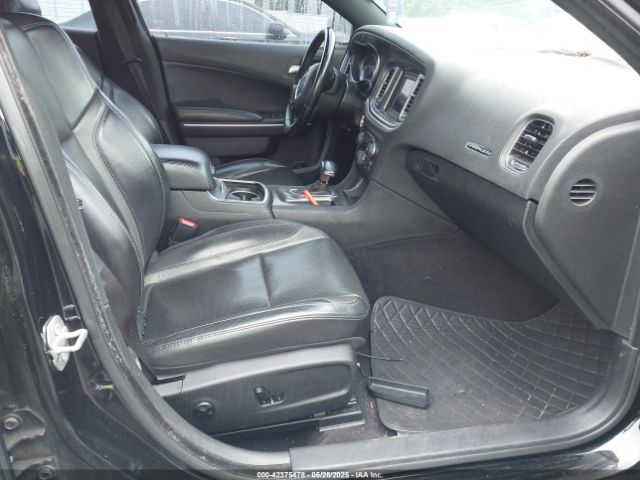 2C3CDXBG7KH696444 Dodge Charger Sxt Rwd